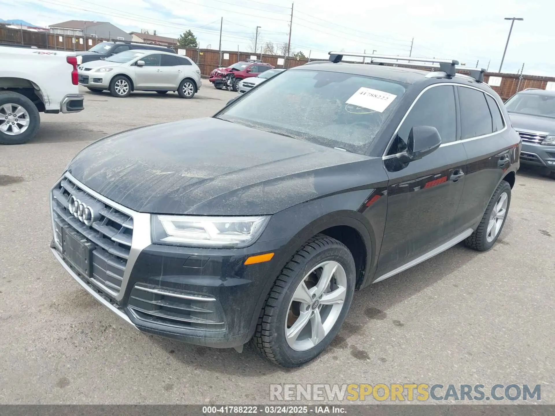 2 fotografías del automóvil dañado WA1BNAFY4L2006576 AUDI Q5 2020