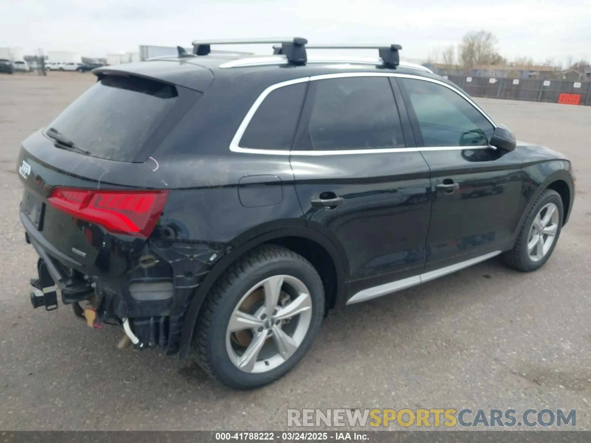 4 fotografías del automóvil dañado WA1BNAFY4L2006576 AUDI Q5 2020