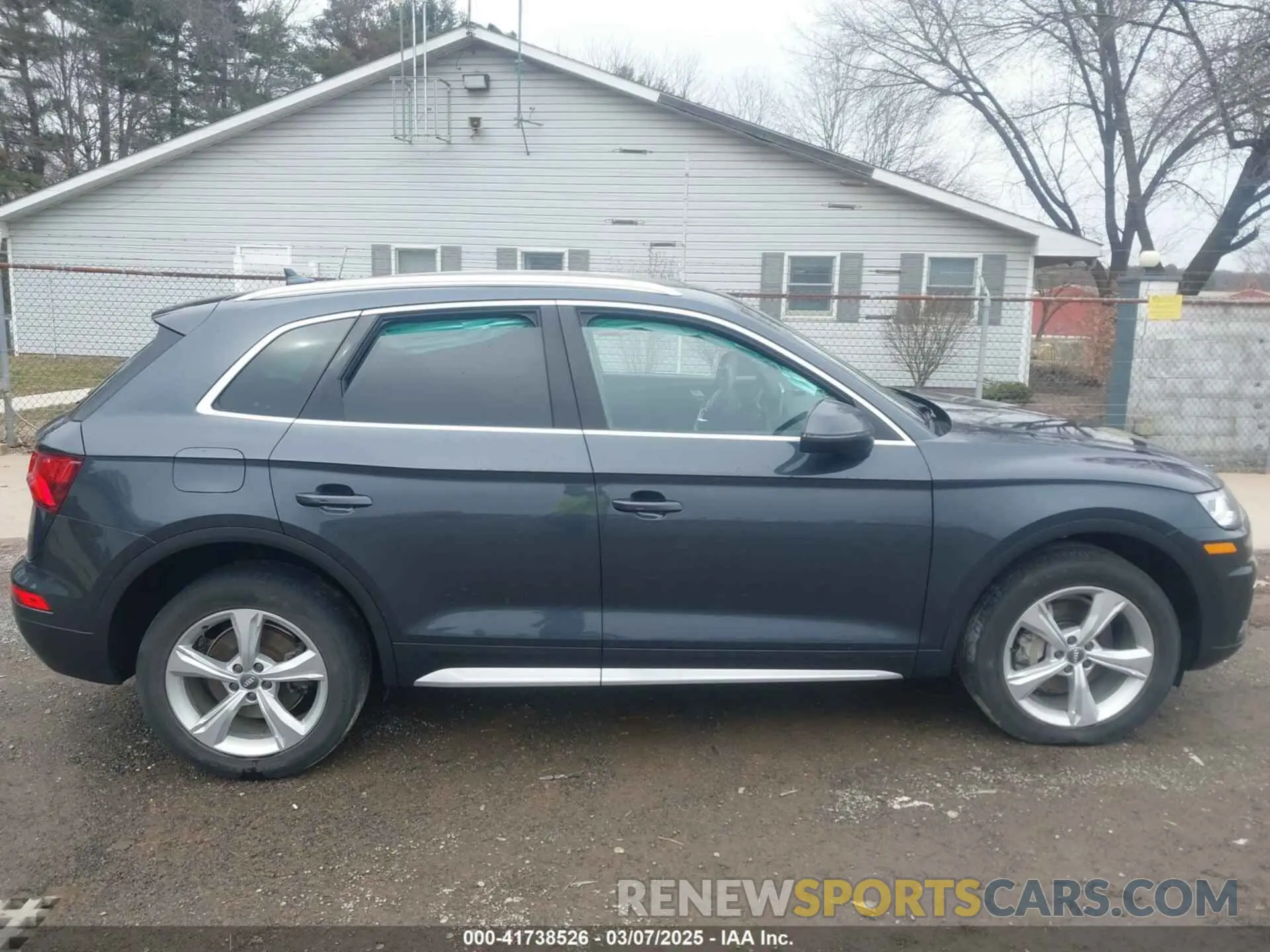 13 fotografías del automóvil dañado WA1BNAFY5L2010054 AUDI Q5 2020