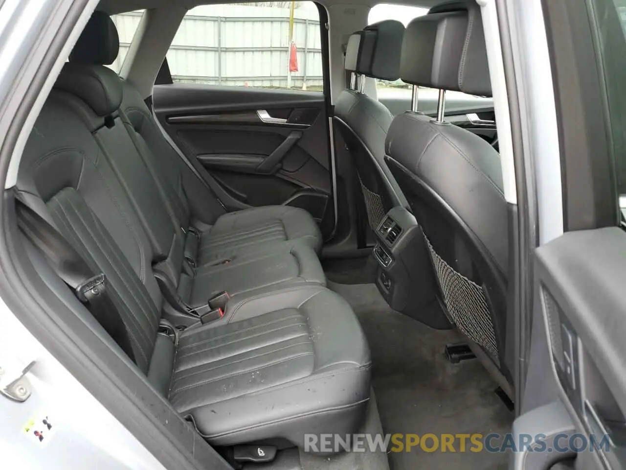 11 fotografías del automóvil dañado WA1BNAFY5L2081478 AUDI Q5 2020