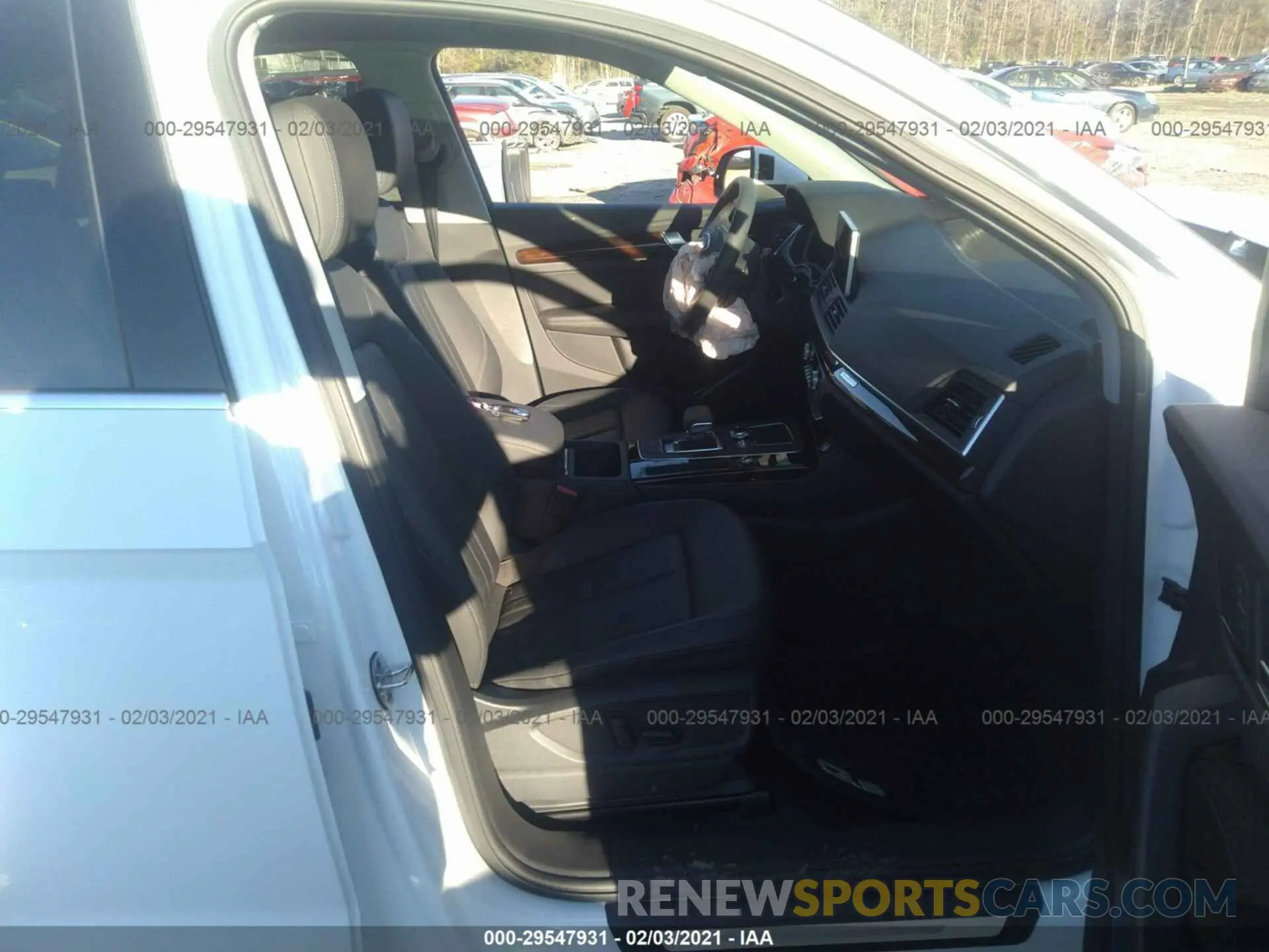 5 fotografías del automóvil dañado WA1BNAFY7L2013635 AUDI Q5 2020