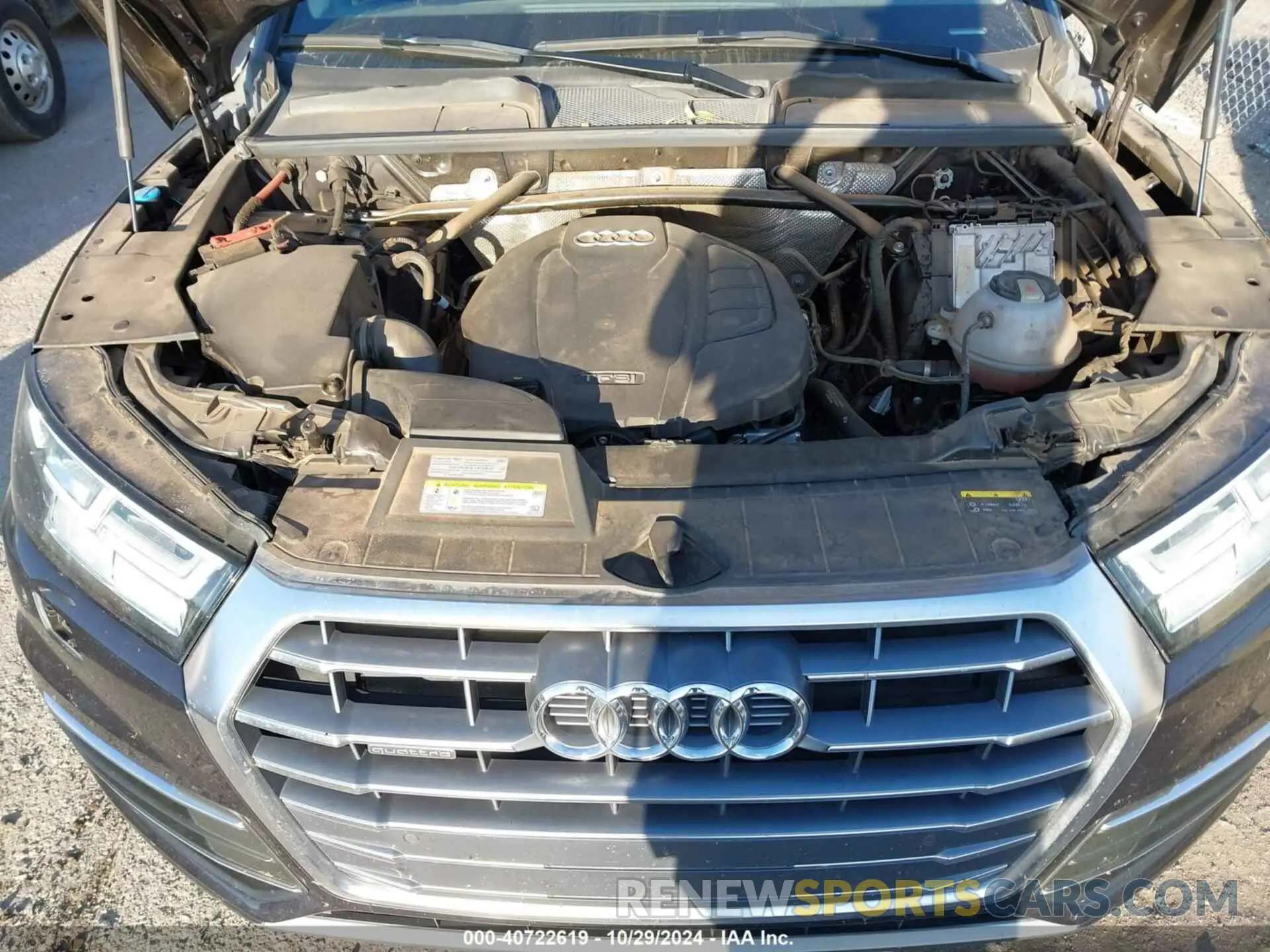 10 fotografías del automóvil dañado WA1BNAFY7L2036199 AUDI Q5 2020