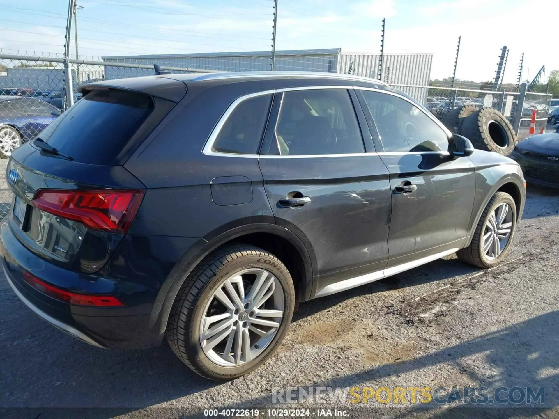 13 fotografías del automóvil dañado WA1BNAFY7L2036199 AUDI Q5 2020