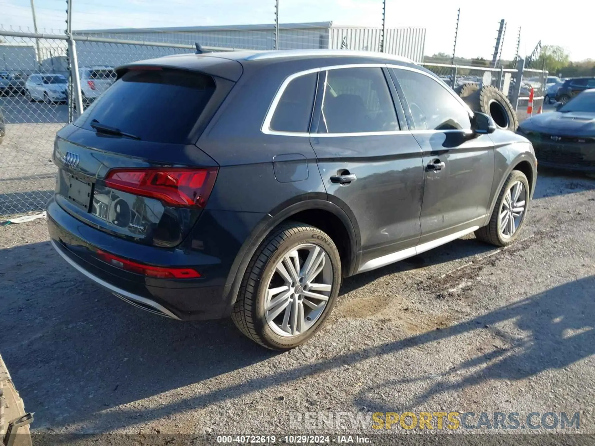4 fotografías del automóvil dañado WA1BNAFY7L2036199 AUDI Q5 2020