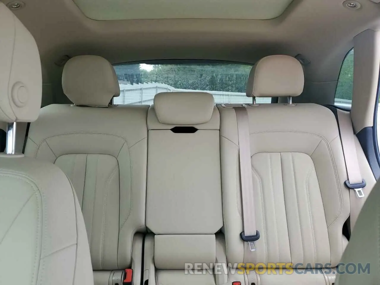 10 fotografías del automóvil dañado WA1BNAFY7L2100547 AUDI Q5 2020