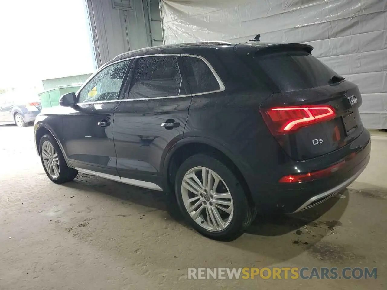2 fotografías del automóvil dañado WA1BNAFY8L2039726 AUDI Q5 2020
