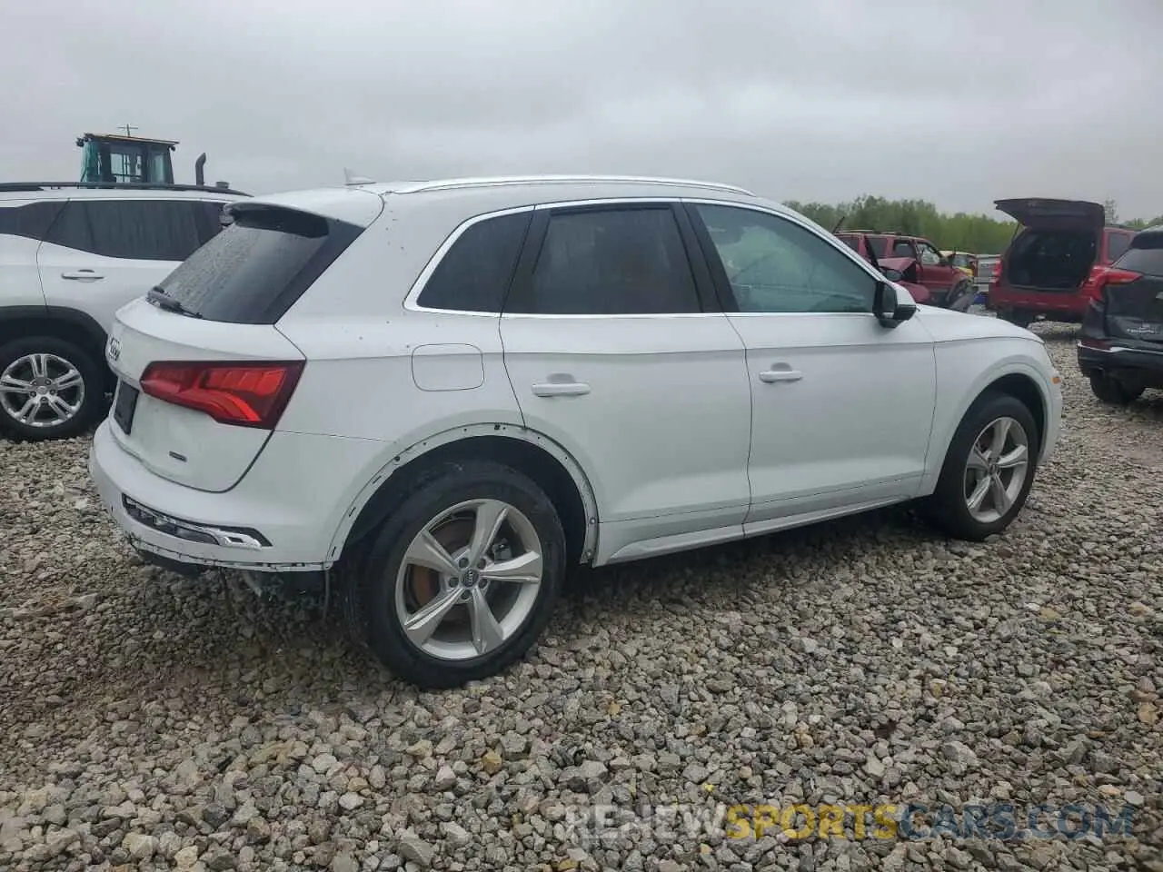 3 fotografías del automóvil dañado WA1BNAFY9L2102249 AUDI Q5 2020