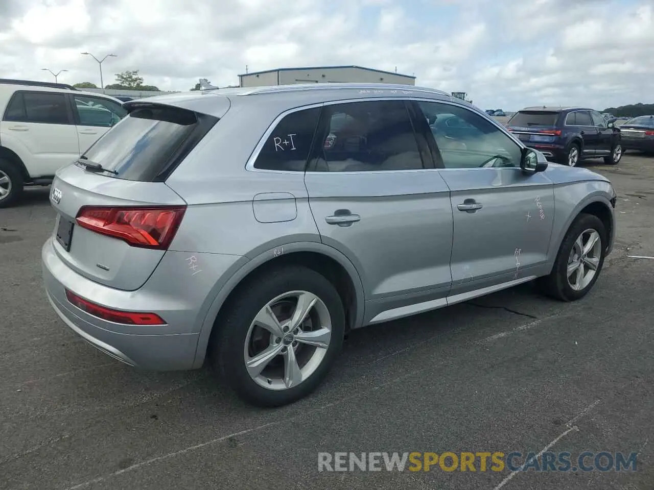 3 fotografías del automóvil dañado WA1BNAFYXL2051344 AUDI Q5 2020
