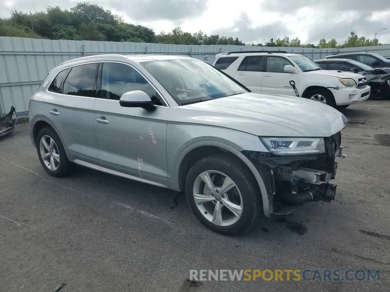 4 fotografías del automóvil dañado WA1BNAFYXL2051344 AUDI Q5 2020
