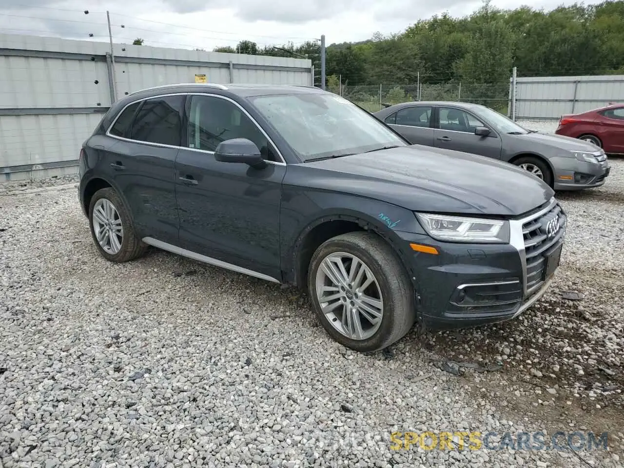 4 fotografías del automóvil dañado WA1CNAFY1L2064830 AUDI Q5 2020