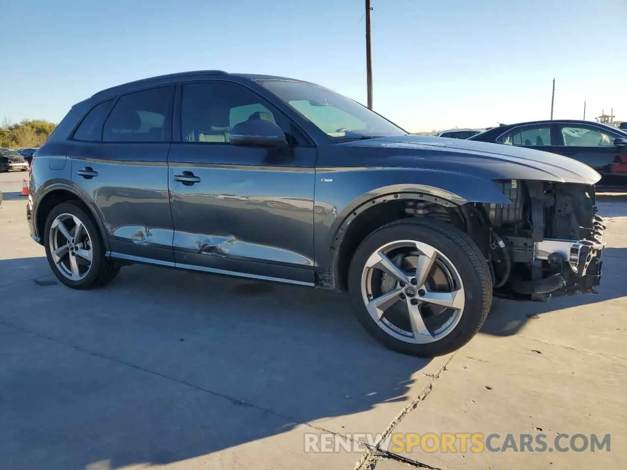 4 fotografías del automóvil dañado WA1ENAFY0L2112228 AUDI Q5 2020