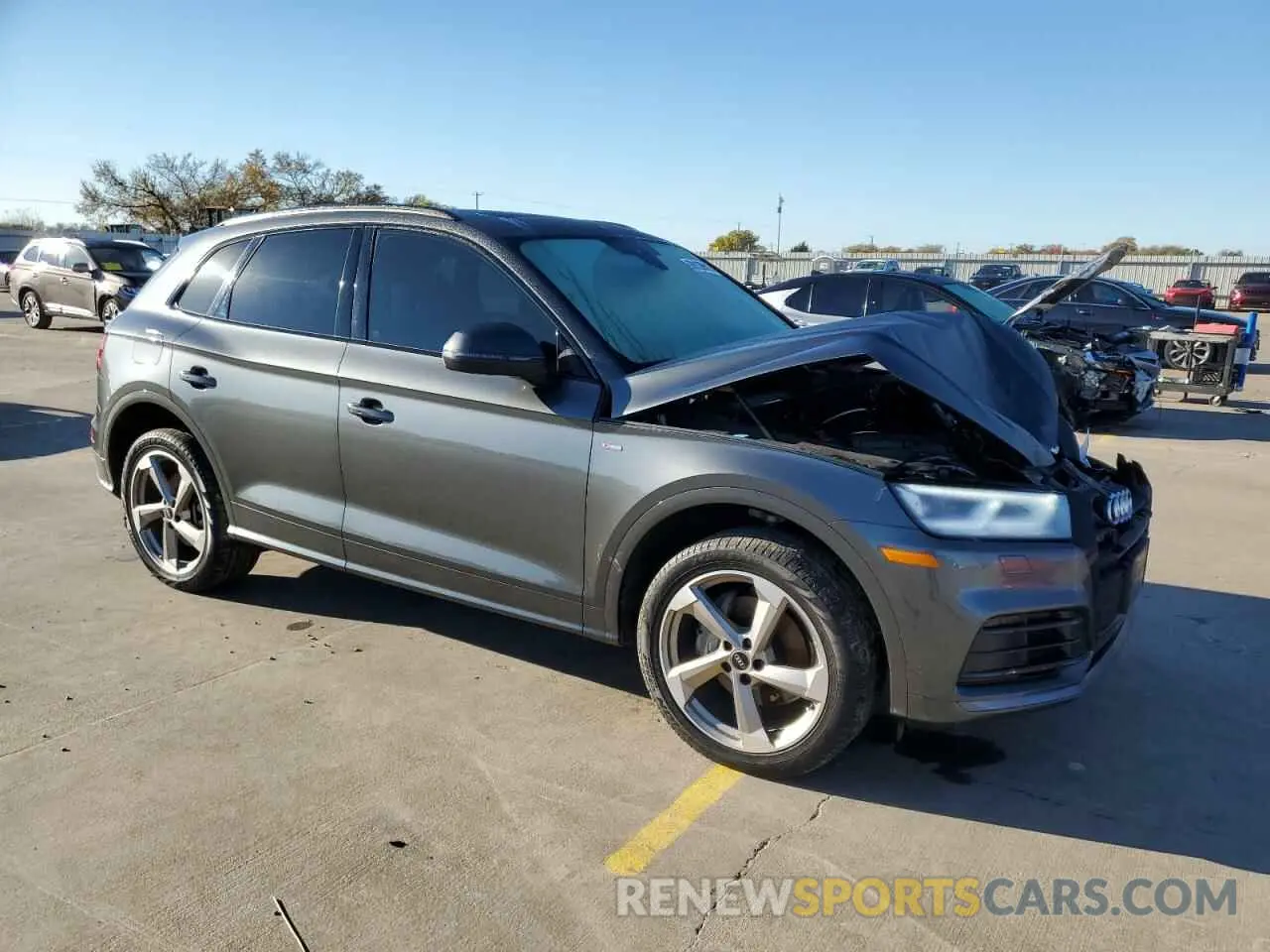 4 fotografías del automóvil dañado WA1ENAFY6L2123914 AUDI Q5 2020