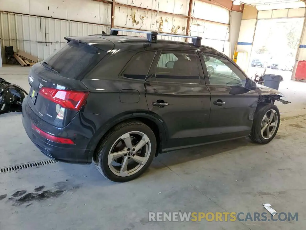 3 fotografías del automóvil dañado WA1ENAFY7L2109987 AUDI Q5 2020