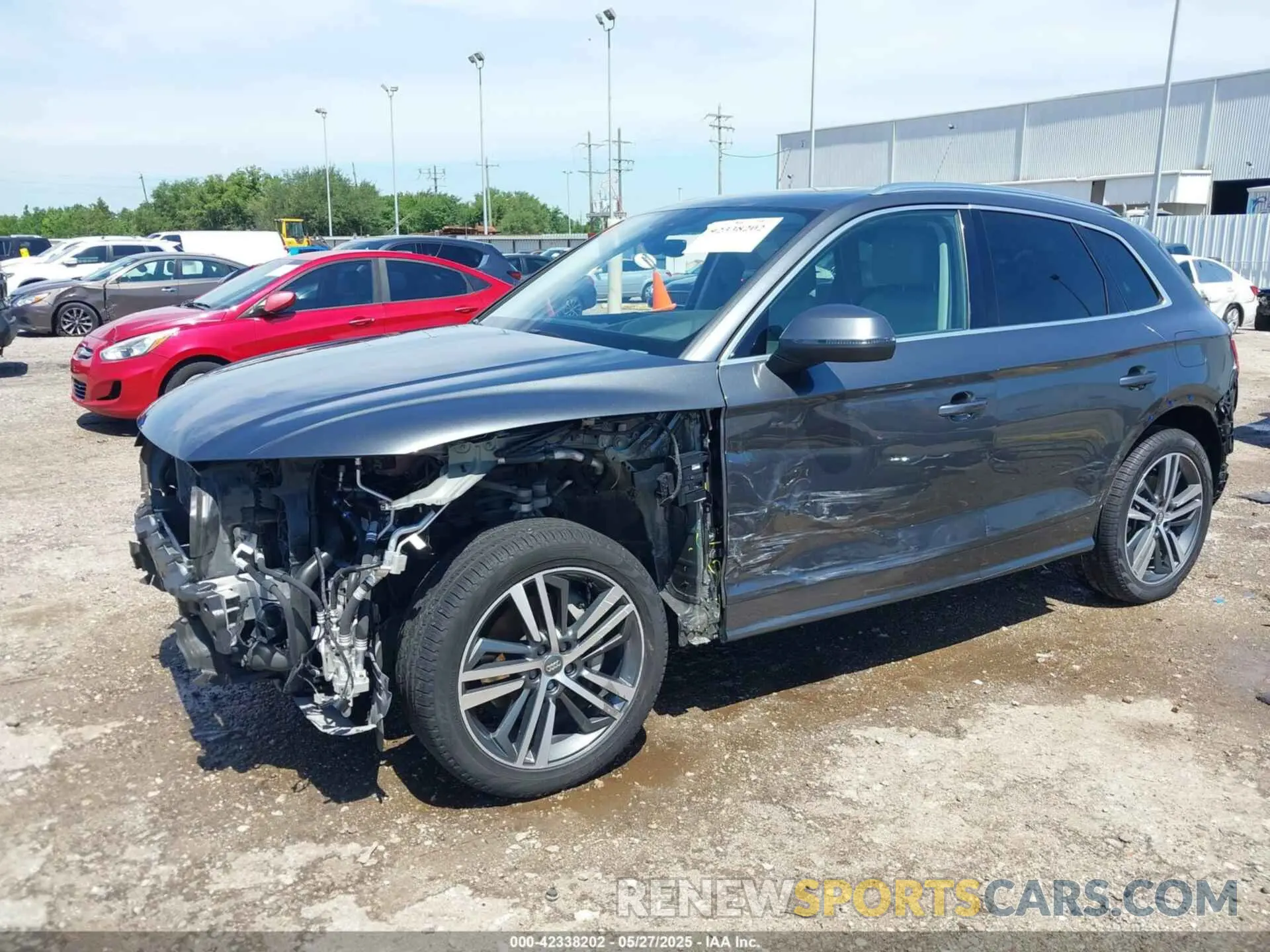 2 fotografías del automóvil dañado WA1F2AFY3L2112446 AUDI Q5 2020