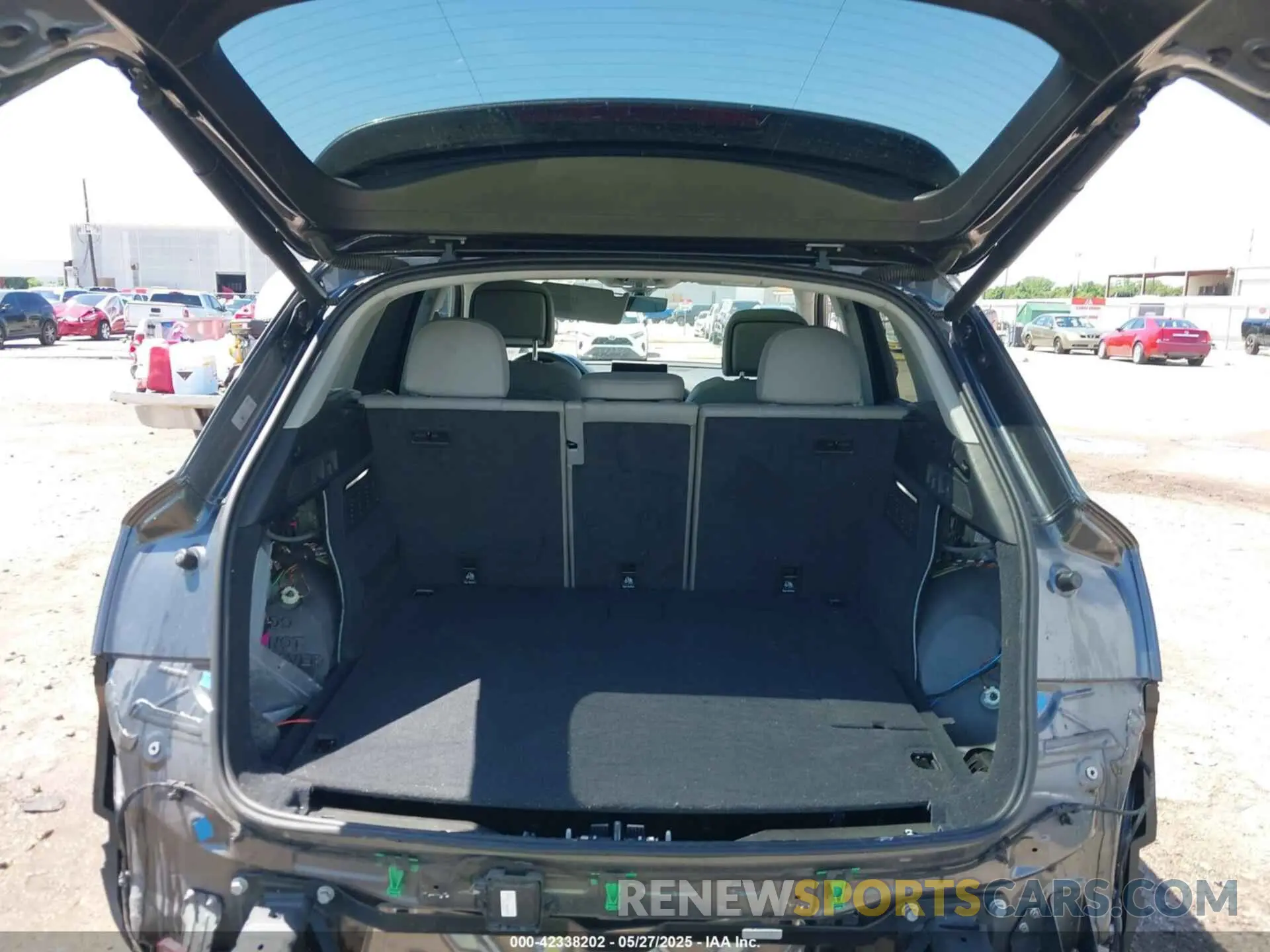 20 fotografías del automóvil dañado WA1F2AFY3L2112446 AUDI Q5 2020