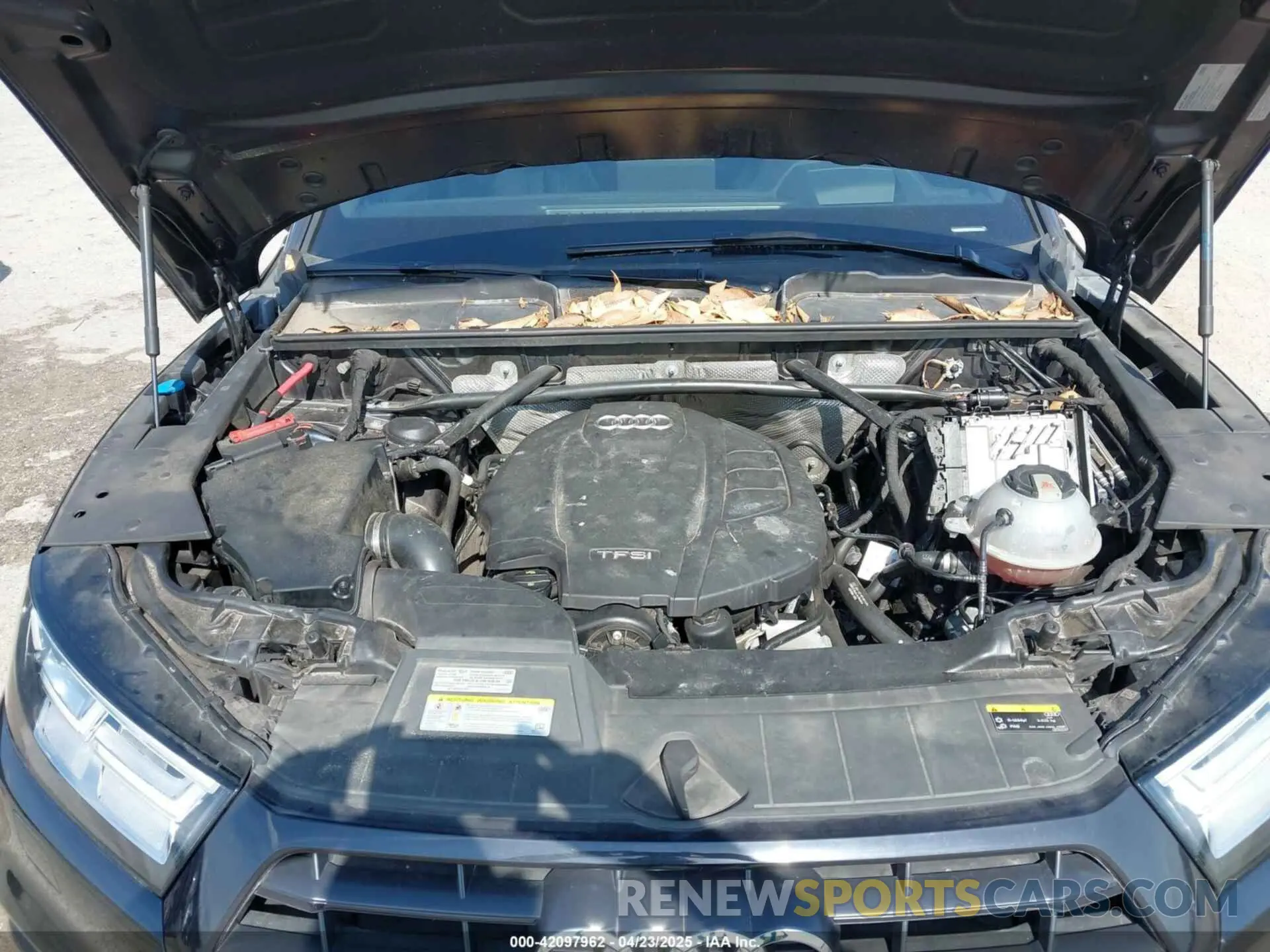 10 fotografías del automóvil dañado WA1FNAFYXL2093983 AUDI Q5 2020