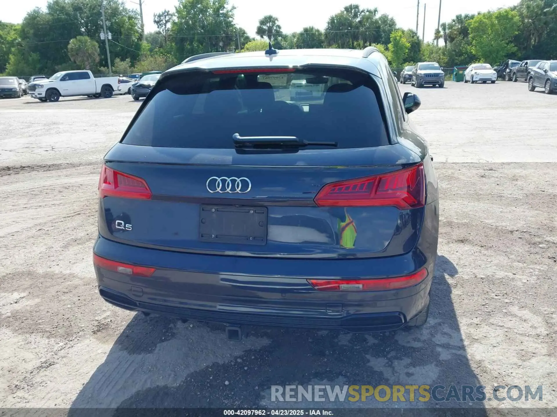 16 fotografías del automóvil dañado WA1FNAFYXL2093983 AUDI Q5 2020