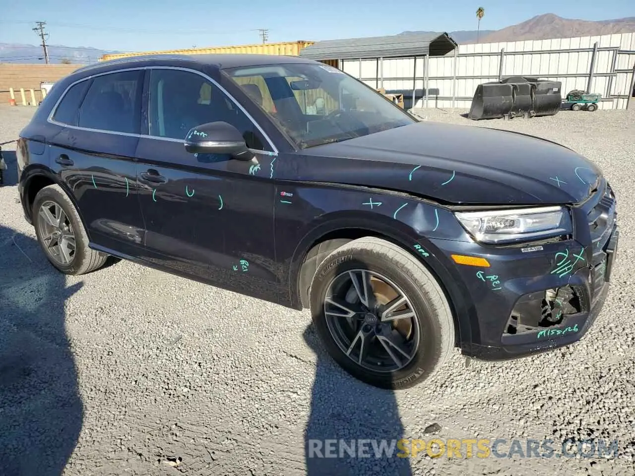 4 fotografías del automóvil dañado WA1G2AFY6L2060055 AUDI Q5 2020