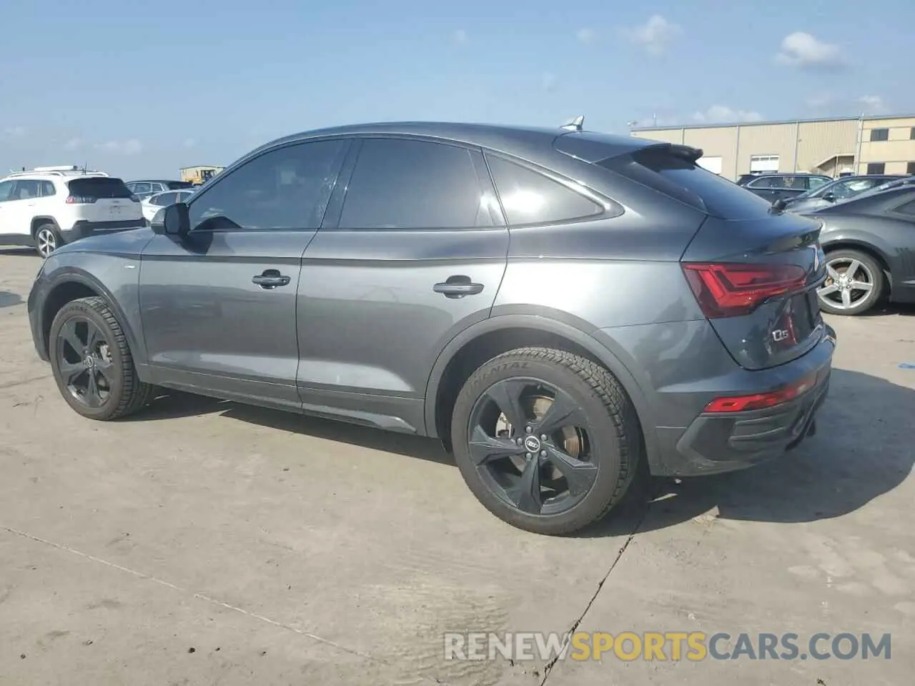 2 fotografías del automóvil dañado WA15AAFY7M2093321 AUDI Q5 2021