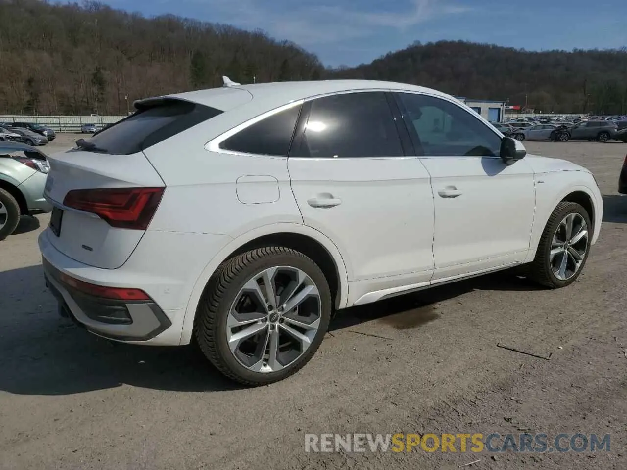 3 fotografías del automóvil dañado WA15AAFY7M2114037 AUDI Q5 2021