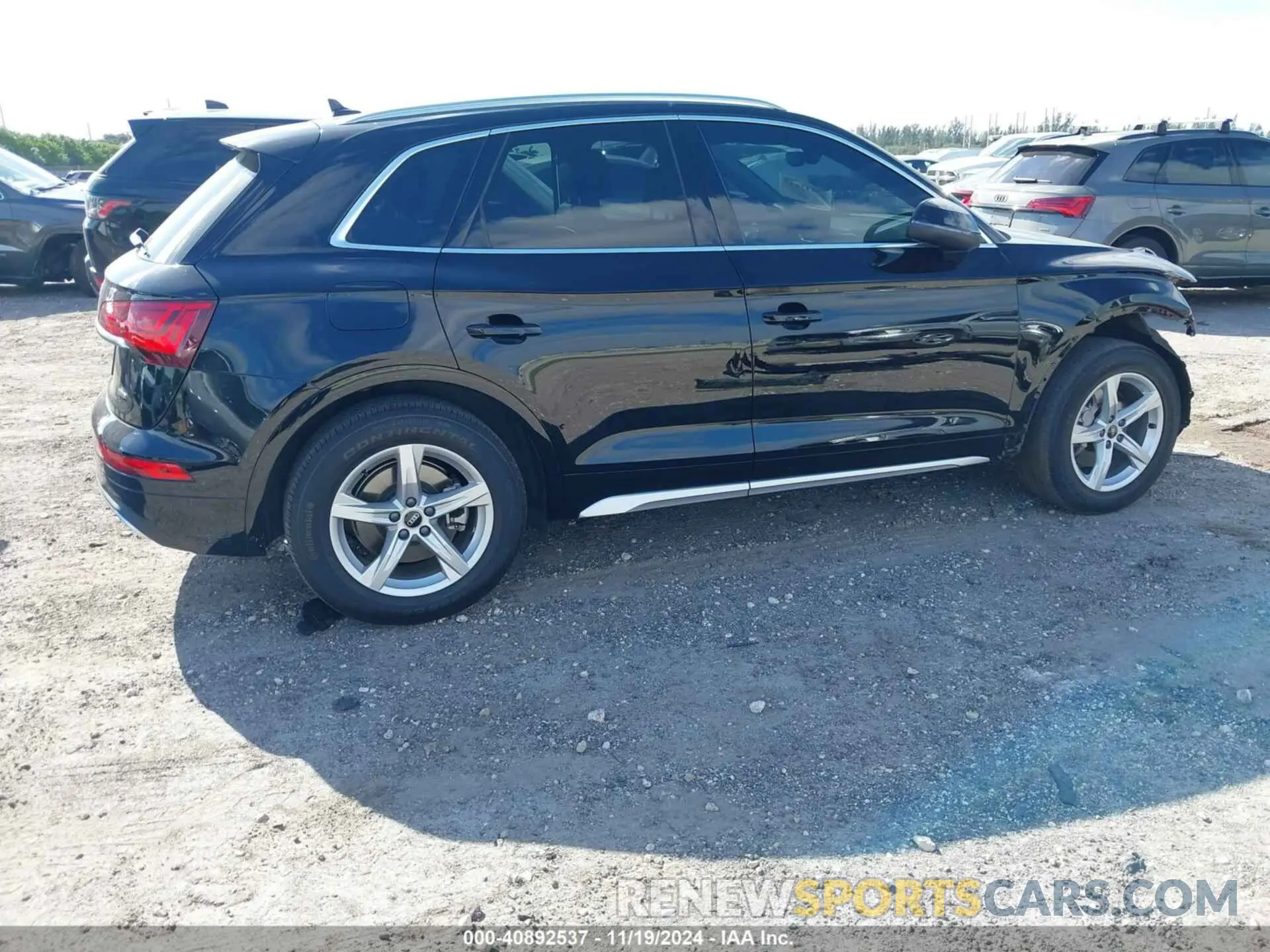 4 fotografías del automóvil dañado WA1AAAFY1M2075038 AUDI Q5 2021
