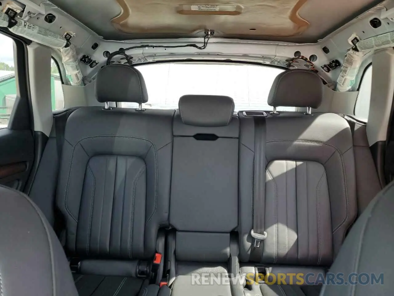 10 fotografías del automóvil dañado WA1AAAFY2M2002583 AUDI Q5 2021