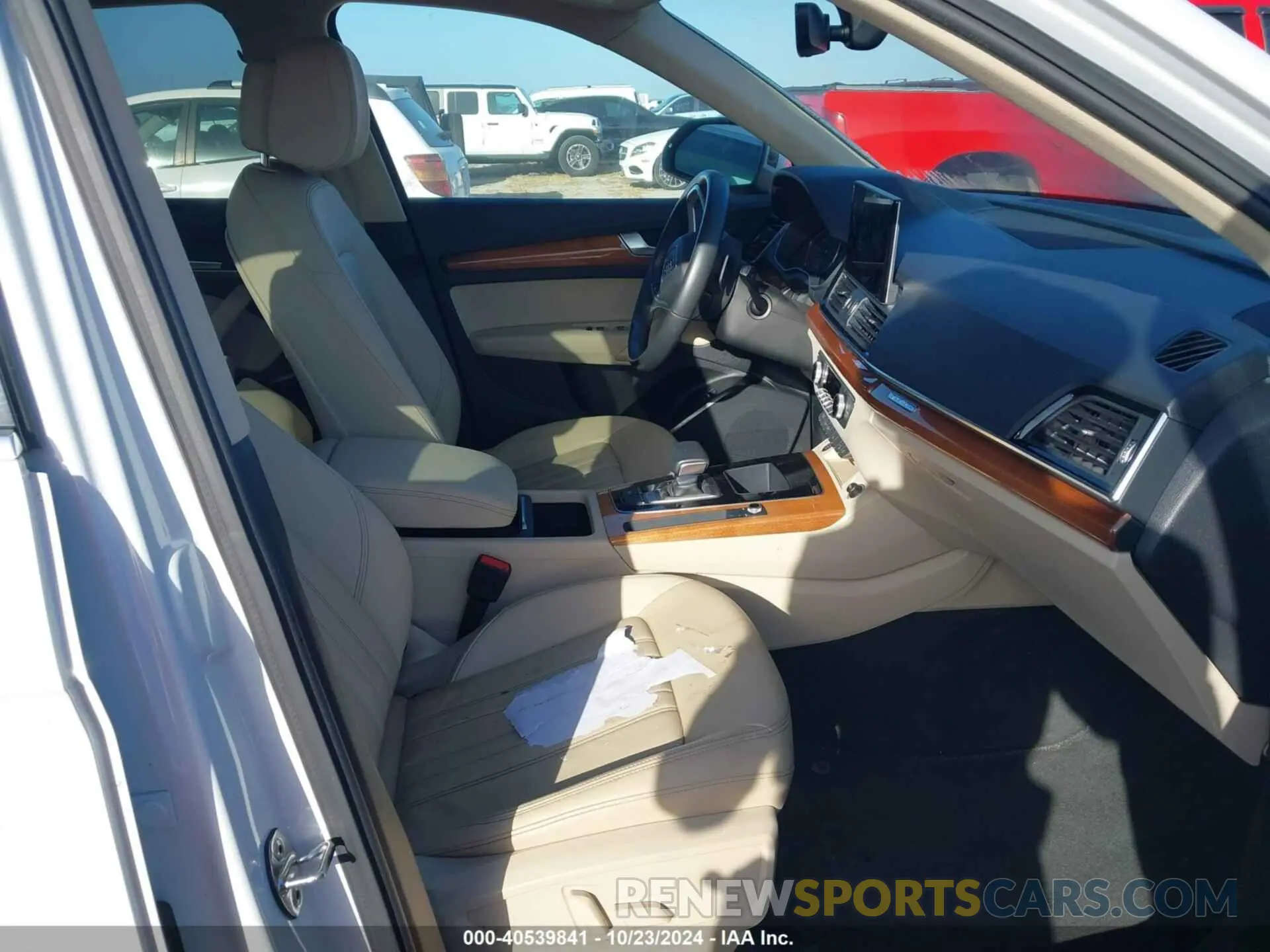 5 fotografías del automóvil dañado WA1AAAFY2M2110699 AUDI Q5 2021