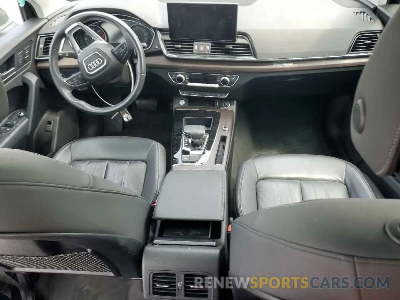 8 fotografías del automóvil dañado WA1AAAFY3M2113577 AUDI Q5 2021
