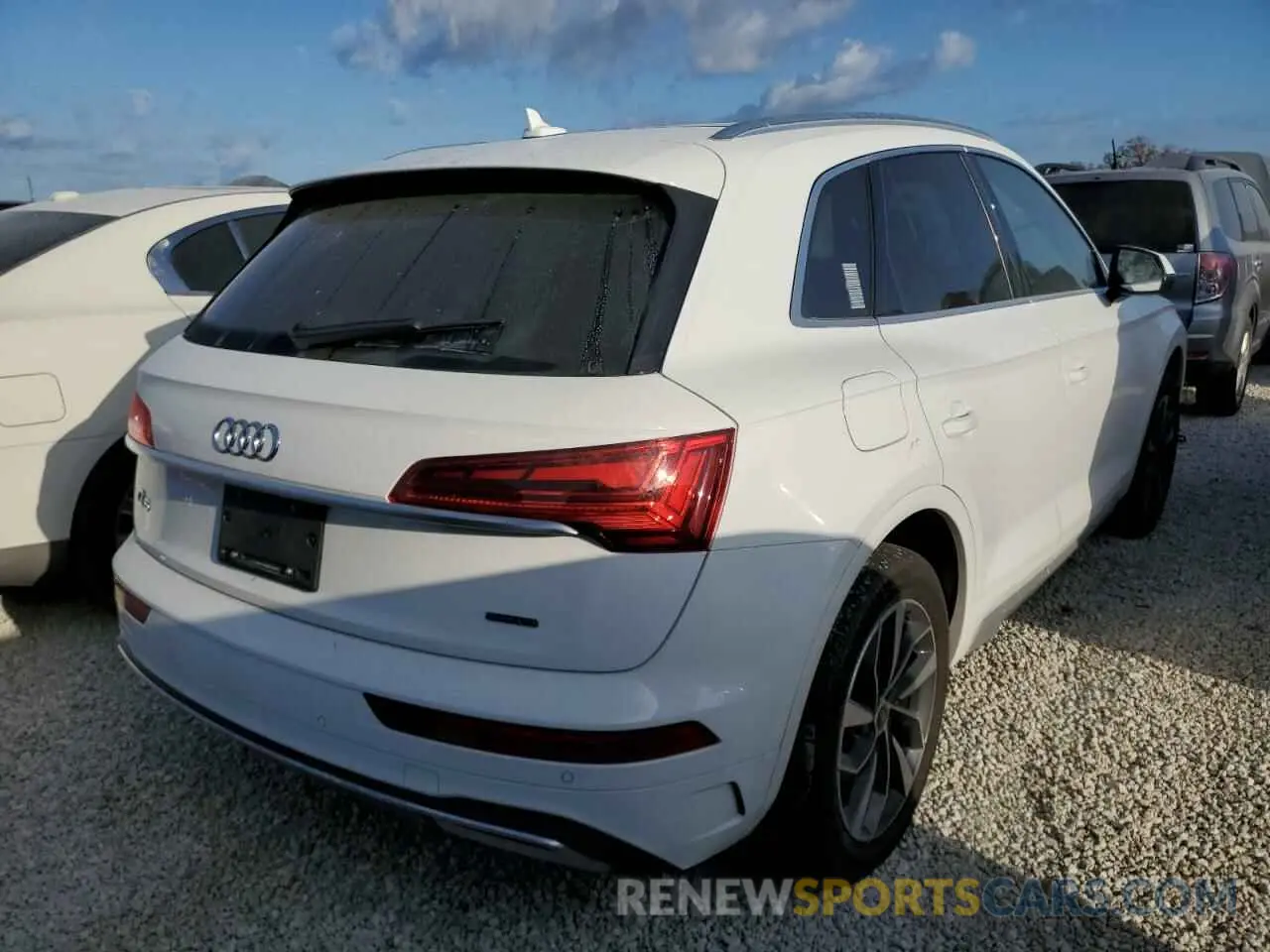 4 fotografías del automóvil dañado WA1AAAFY3M2126412 AUDI Q5 2021