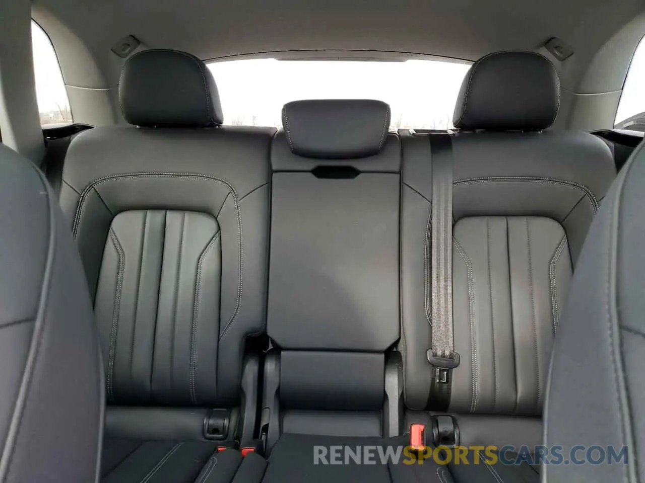10 fotografías del automóvil dañado WA1AAAFY4M2119128 AUDI Q5 2021