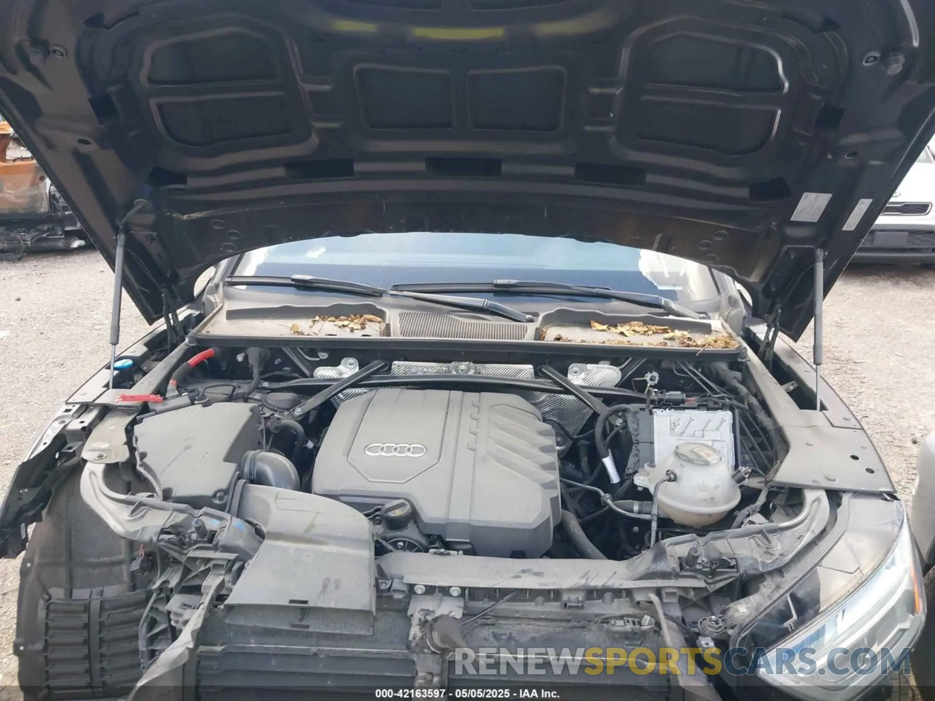 10 fotografías del automóvil dañado WA1AAAFY5M2087242 AUDI Q5 2021