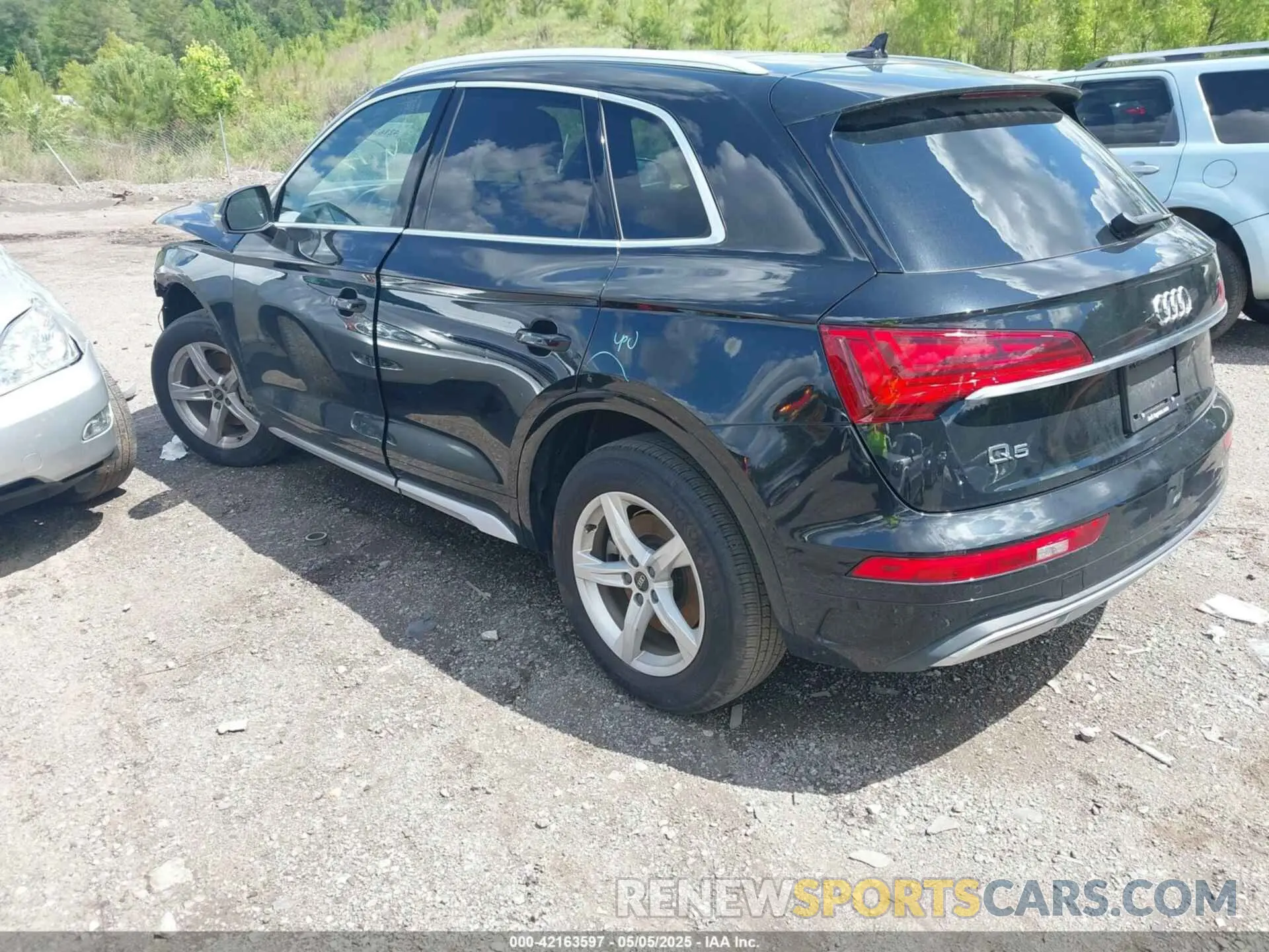 3 fotografías del automóvil dañado WA1AAAFY5M2087242 AUDI Q5 2021