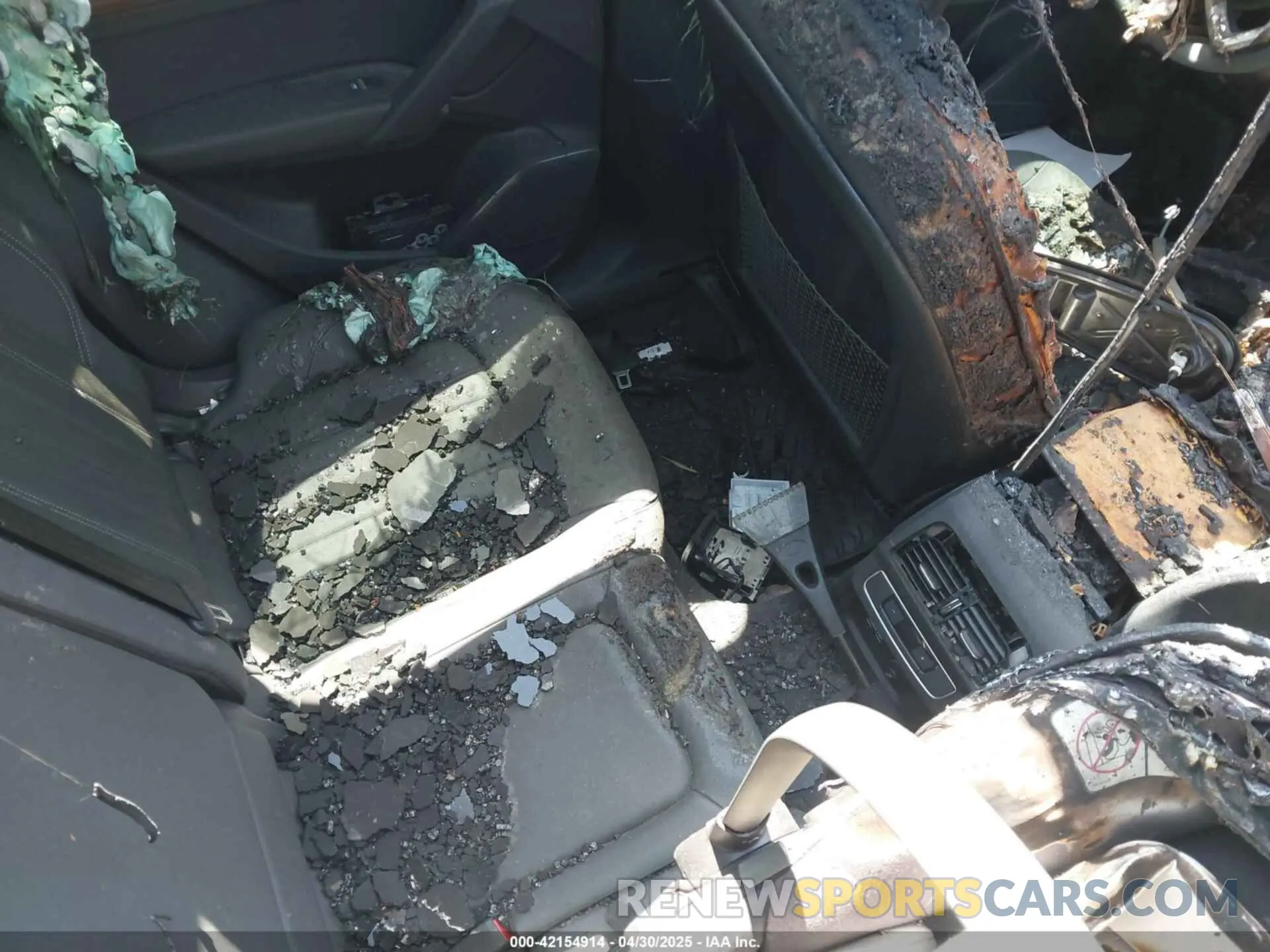 8 fotografías del automóvil dañado WA1AAAFY5M2110311 AUDI Q5 2021