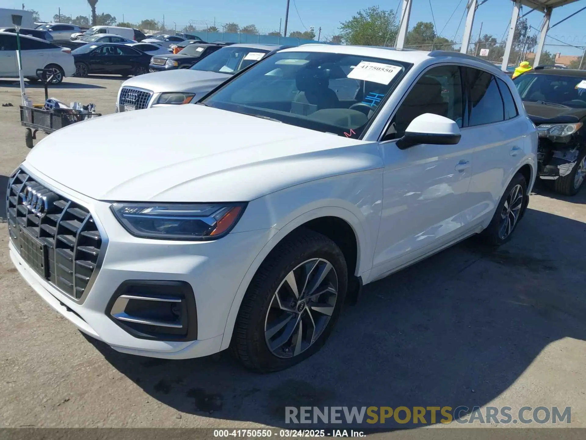 2 fotografías del automóvil dañado WA1AAAFY6M2045811 AUDI Q5 2021