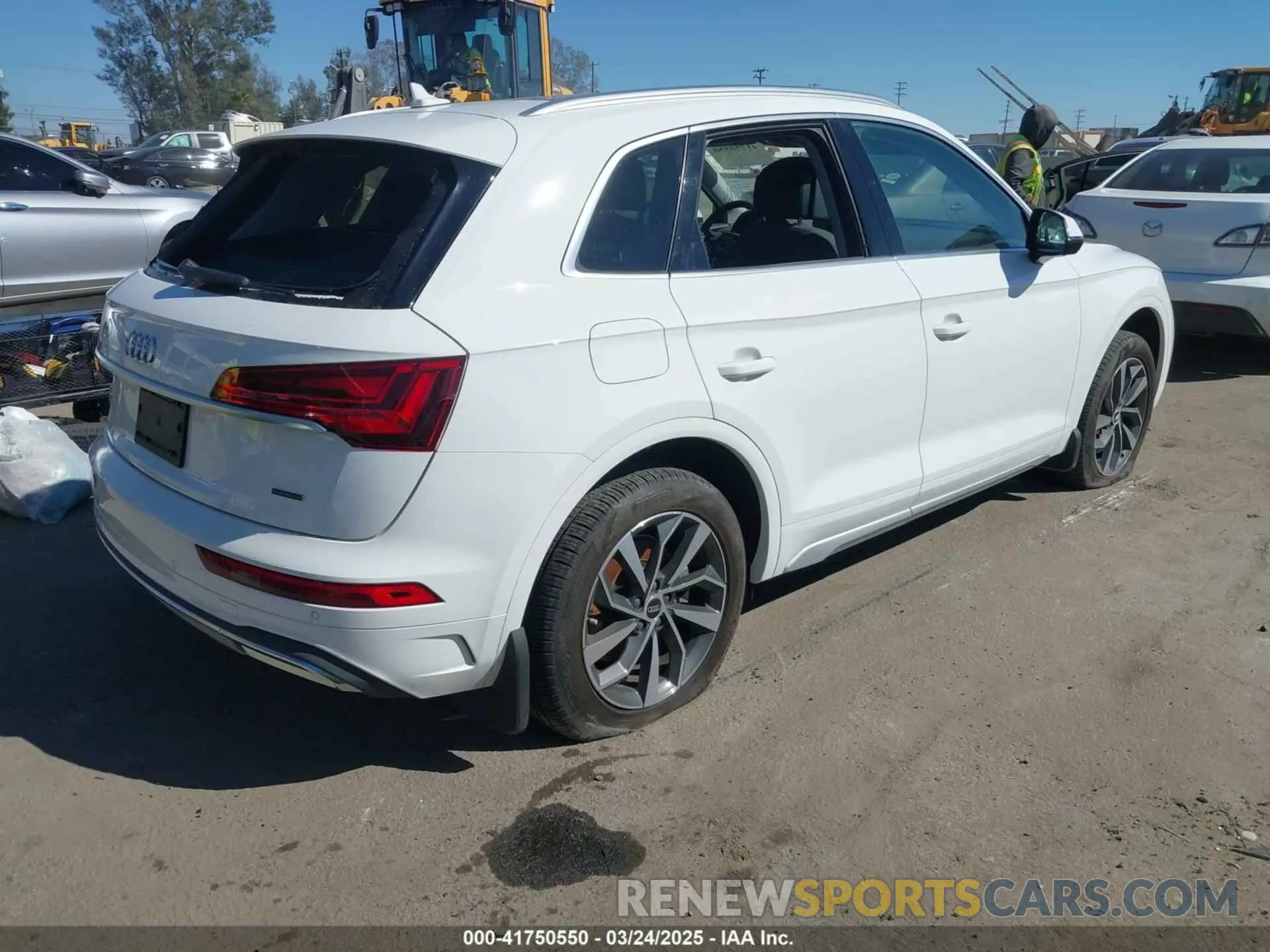 4 fotografías del automóvil dañado WA1AAAFY6M2045811 AUDI Q5 2021