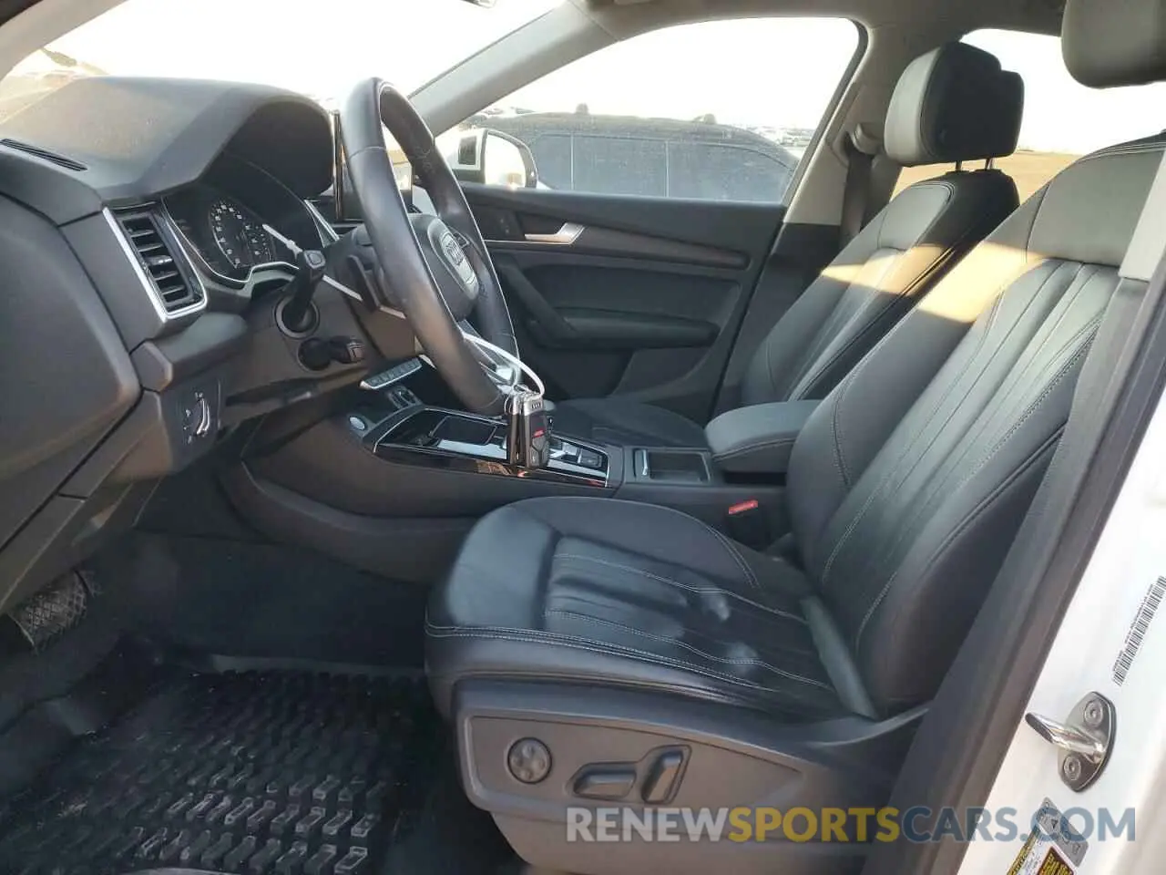 7 fotografías del automóvil dañado WA1AAAFY7M2003647 AUDI Q5 2021