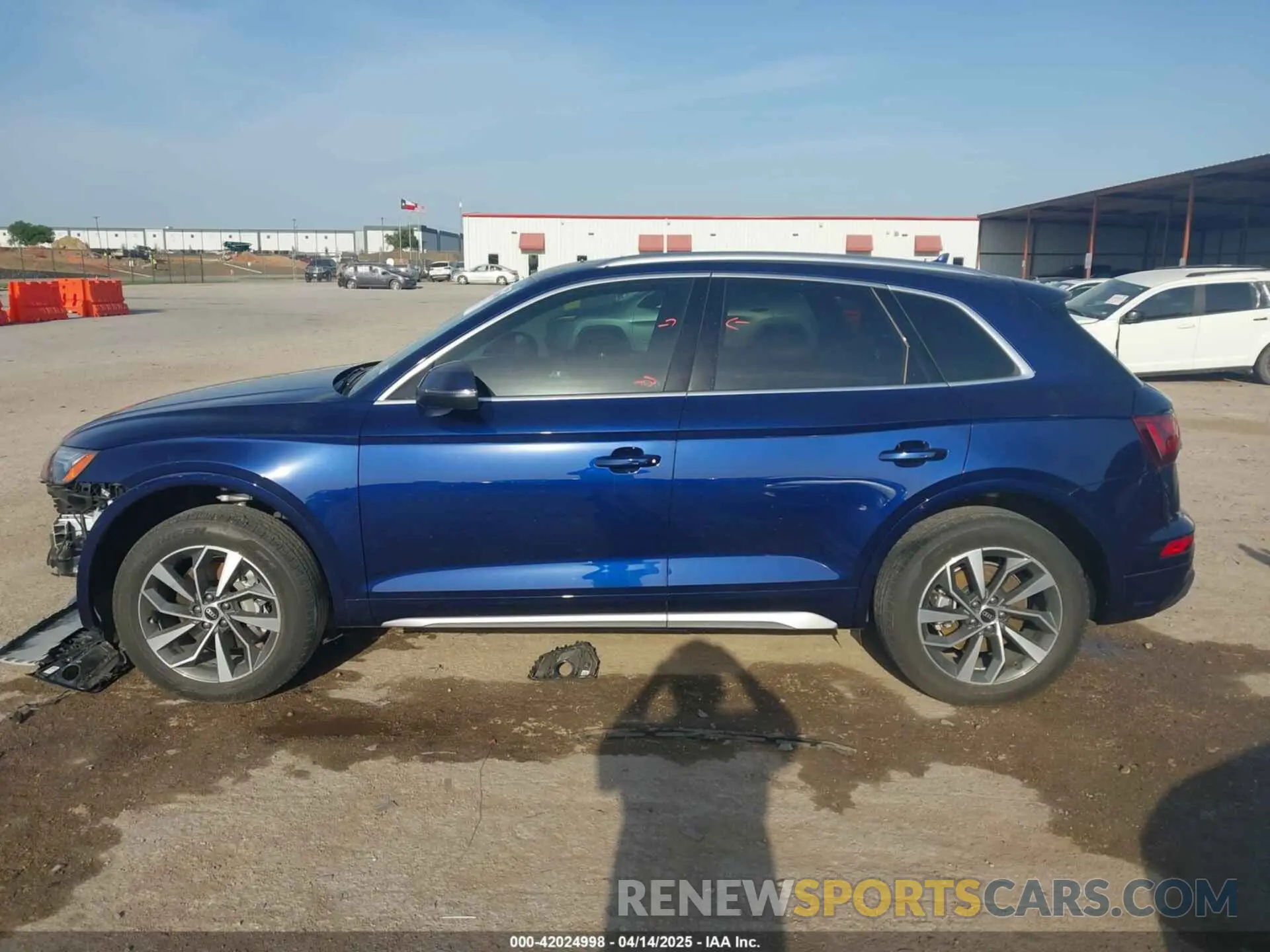 15 fotografías del automóvil dañado WA1AAAFY8M2074985 AUDI Q5 2021