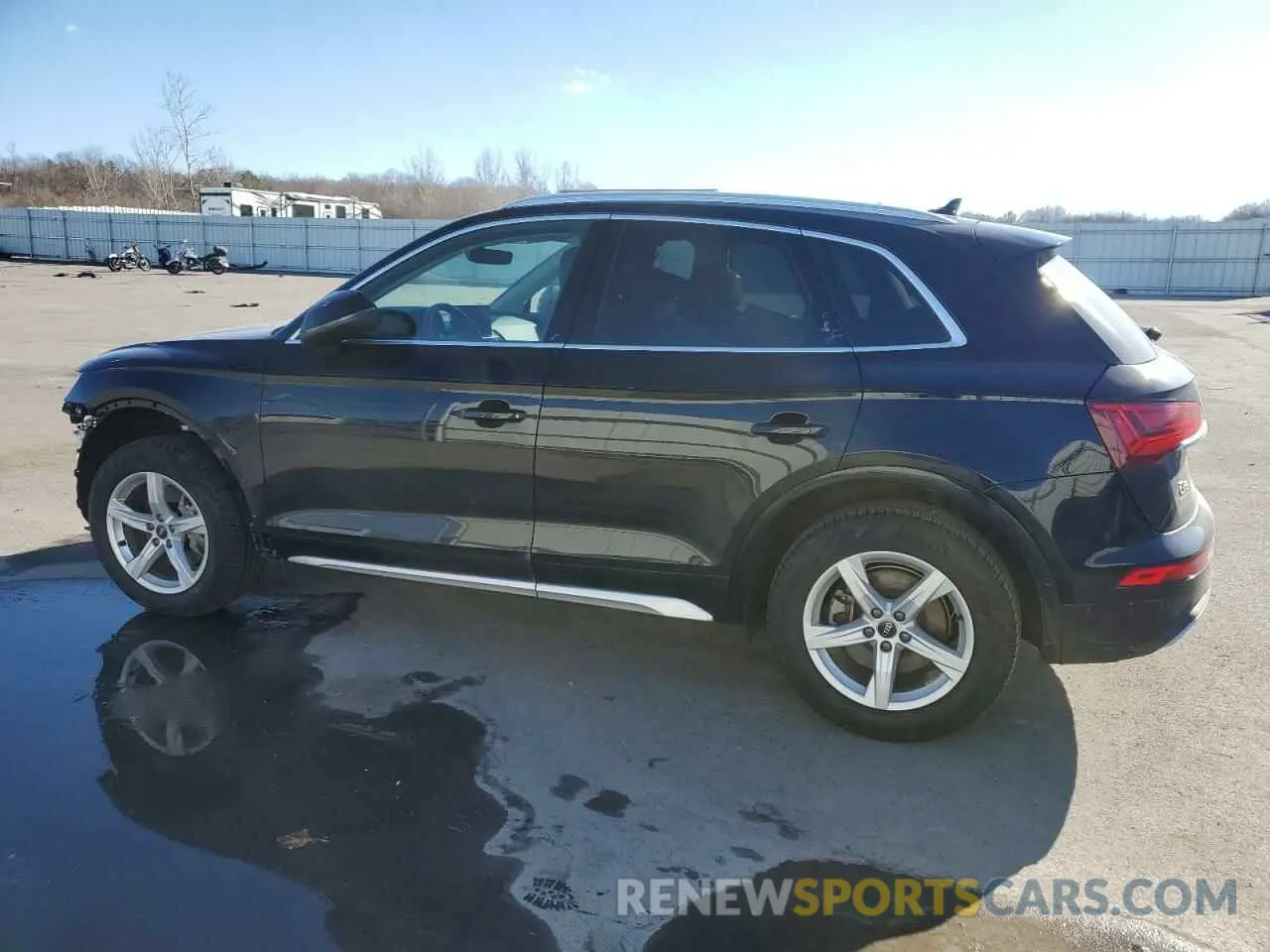 2 fotografías del automóvil dañado WA1AAAFY9M2111834 AUDI Q5 2021