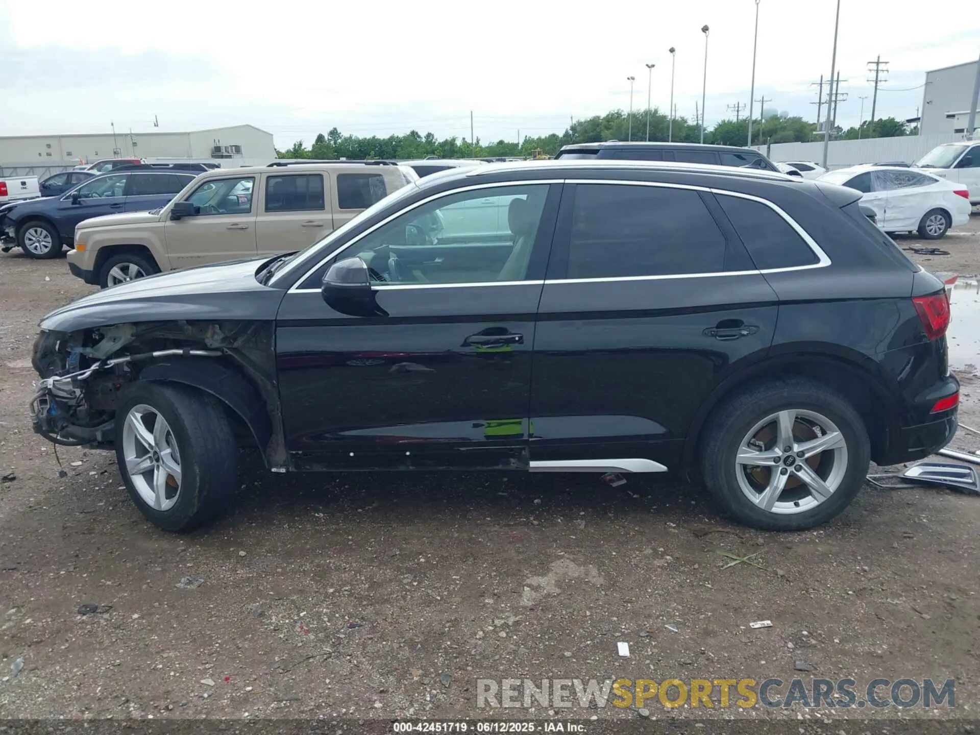 15 fotografías del automóvil dañado WA1AAAFYXM2004808 AUDI Q5 2021