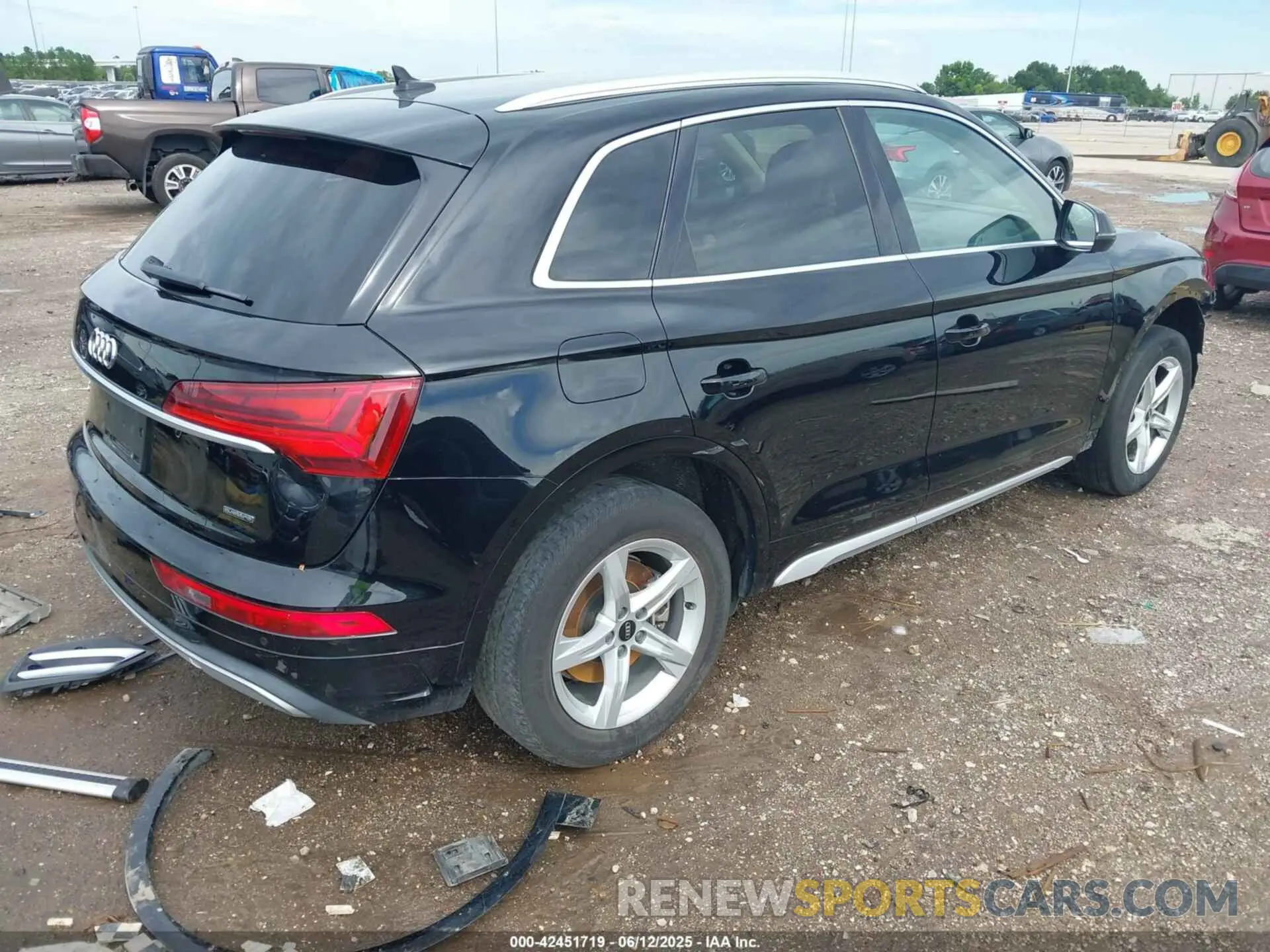 4 fotografías del automóvil dañado WA1AAAFYXM2004808 AUDI Q5 2021