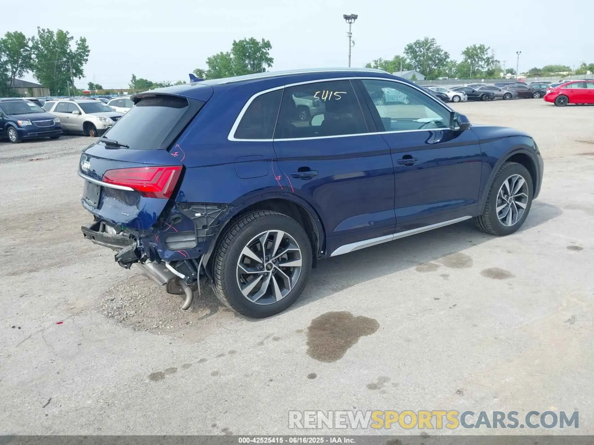 4 fotografías del automóvil dañado WA1AAAFYXM2010852 AUDI Q5 2021
