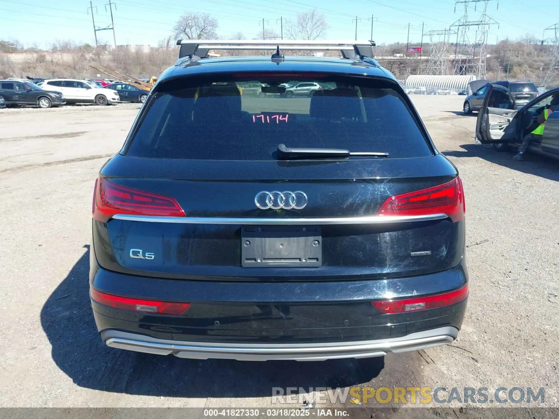 17 fotografías del automóvil dañado WA1BAAFY0M2018978 AUDI Q5 2021