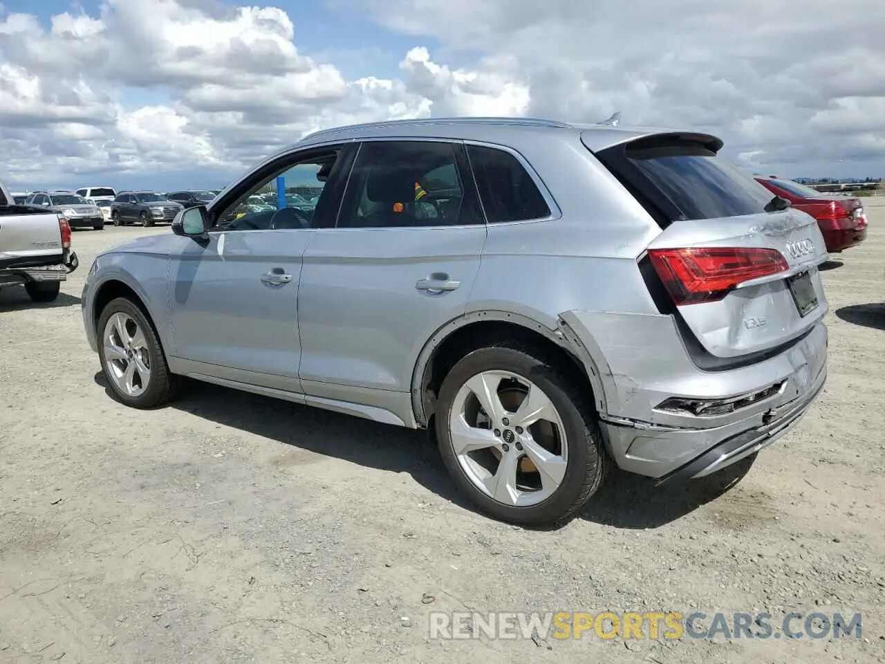 2 fotografías del automóvil dañado WA1BAAFY0M2034730 AUDI Q5 2021