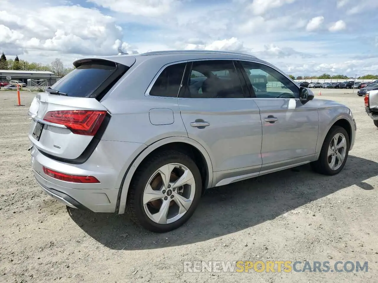 3 fotografías del automóvil dañado WA1BAAFY0M2034730 AUDI Q5 2021
