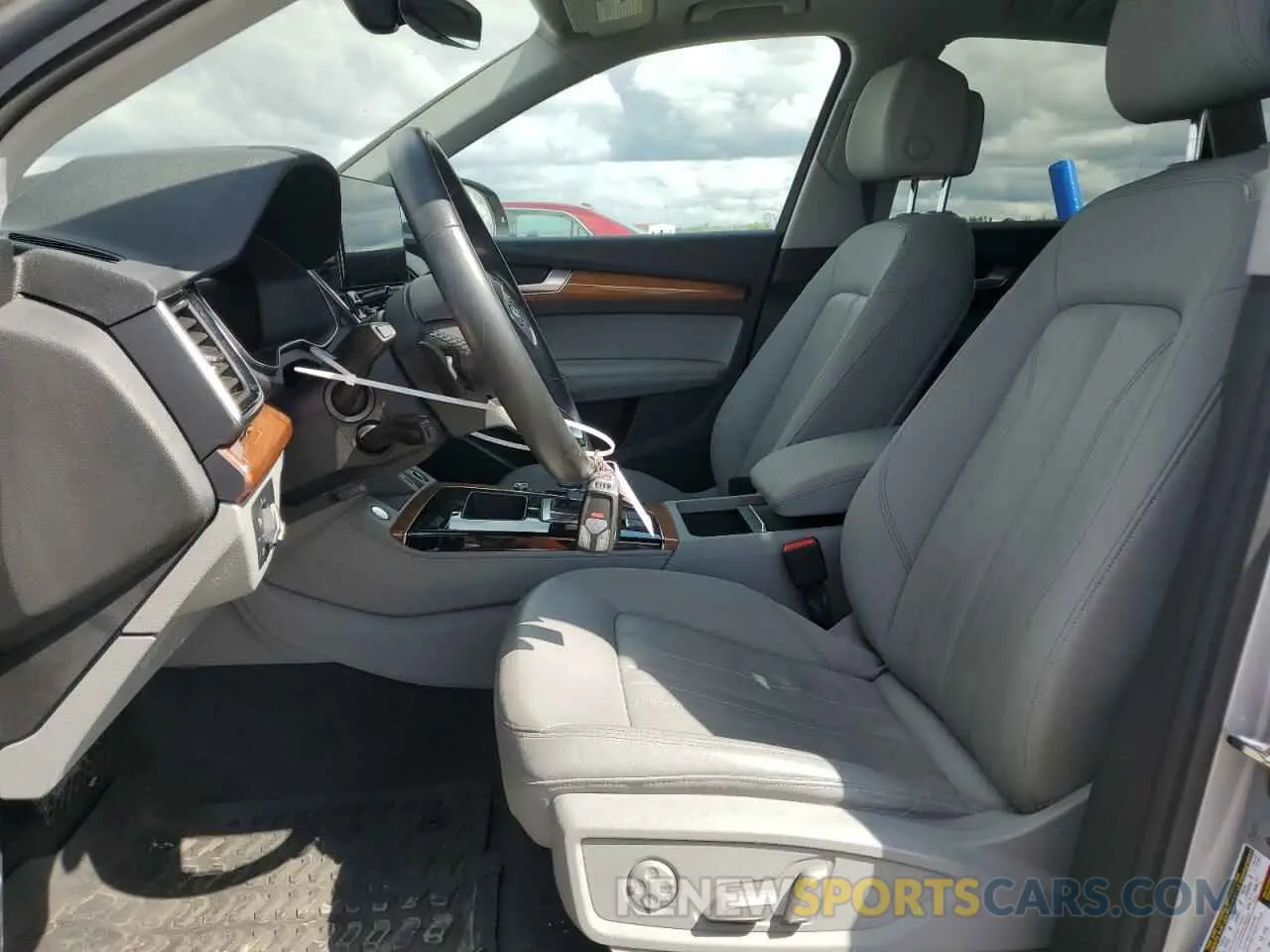 7 fotografías del automóvil dañado WA1BAAFY0M2034730 AUDI Q5 2021