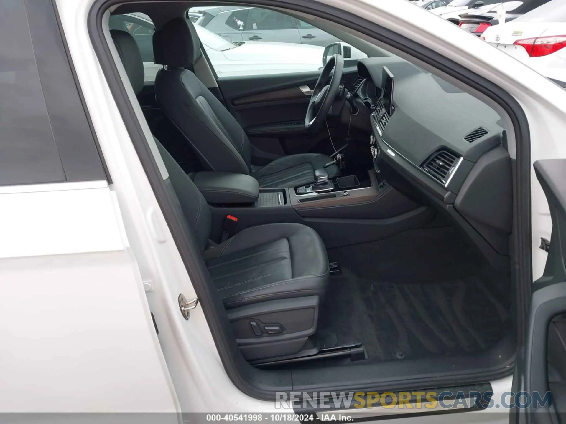 5 fotografías del automóvil dañado WA1BAAFY0M2067937 AUDI Q5 2021