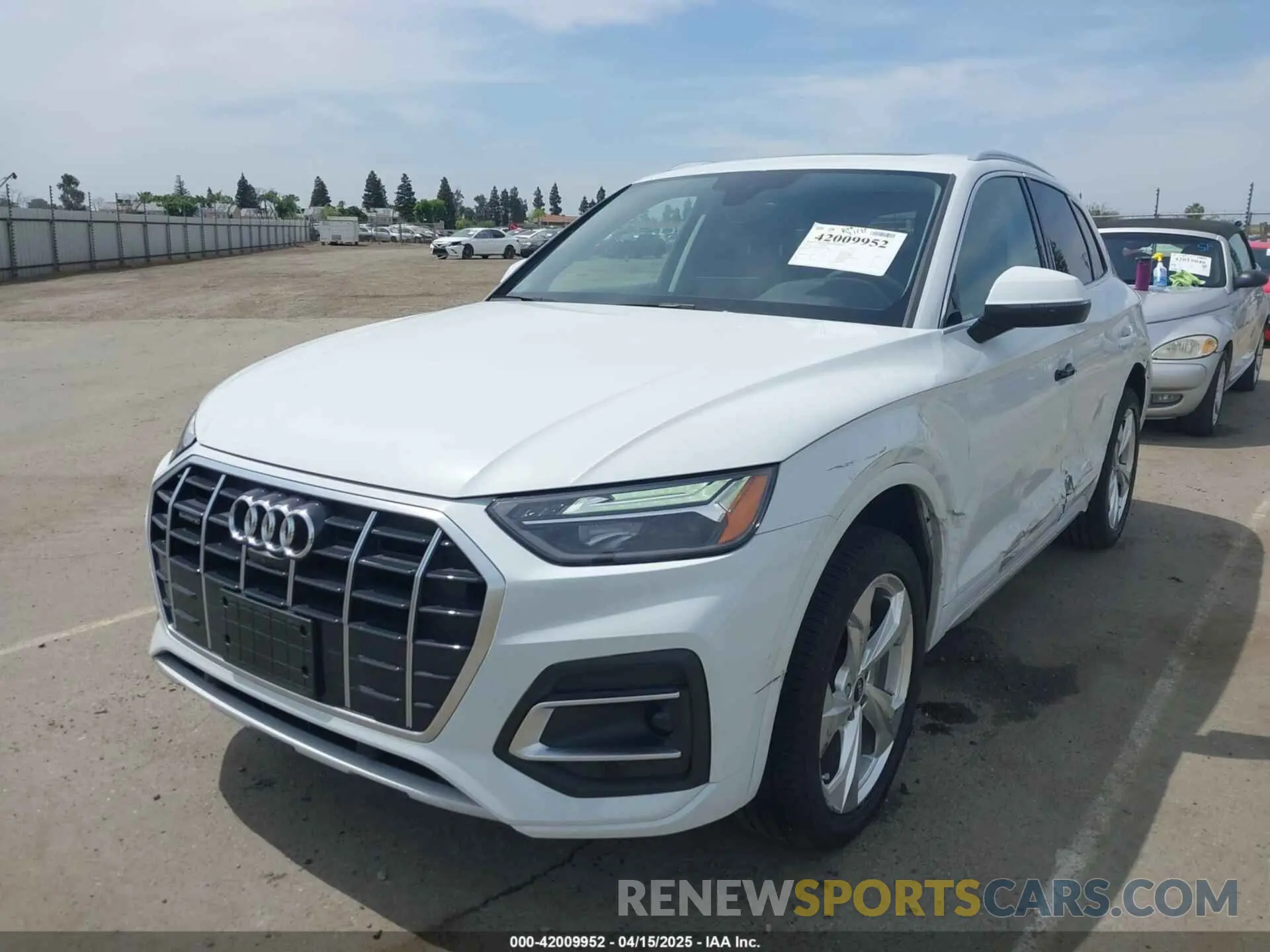 2 fotografías del automóvil dañado WA1BAAFY0M2069879 AUDI Q5 2021