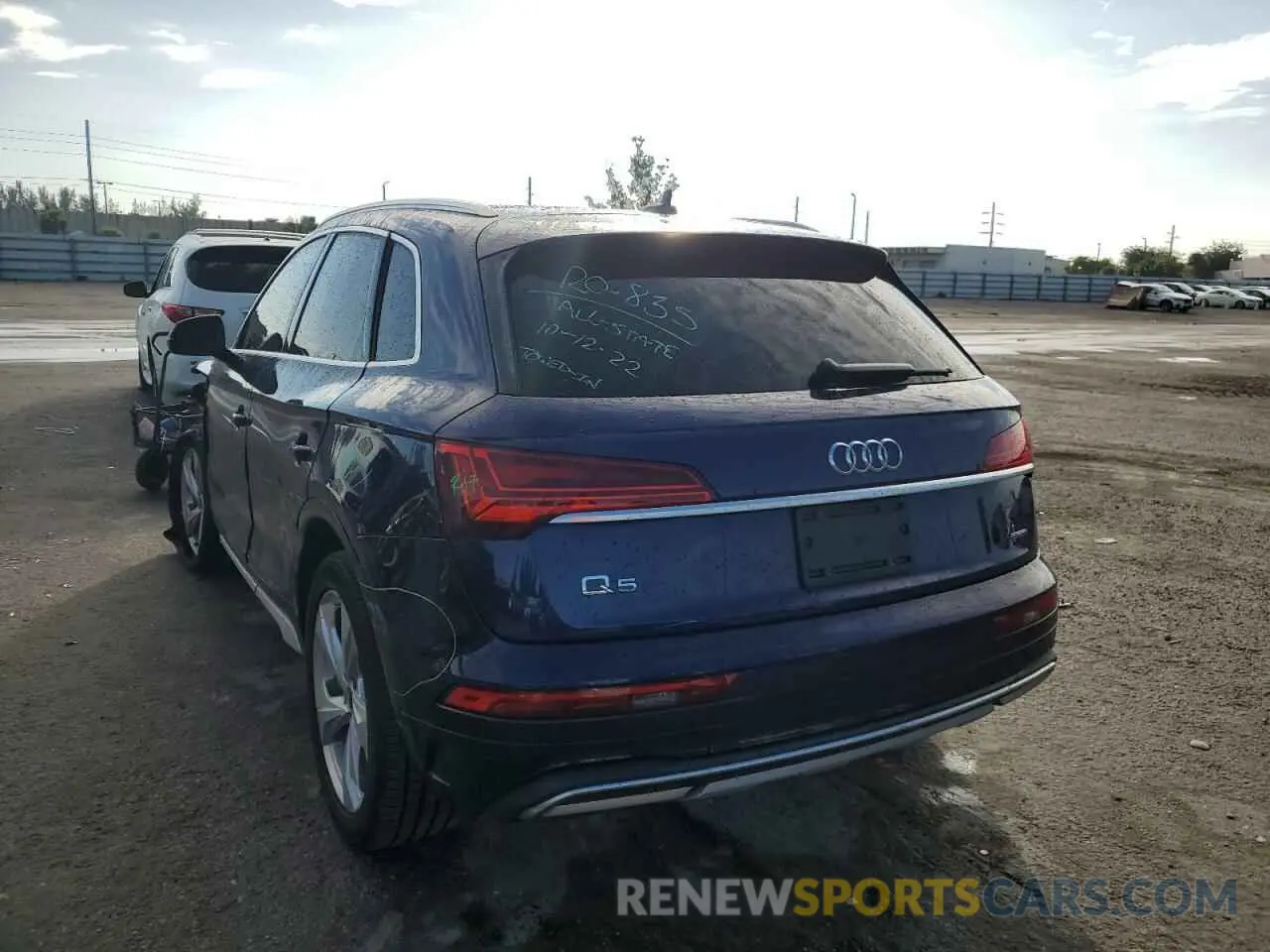 3 fotografías del automóvil dañado WA1BAAFY0M2111676 AUDI Q5 2021