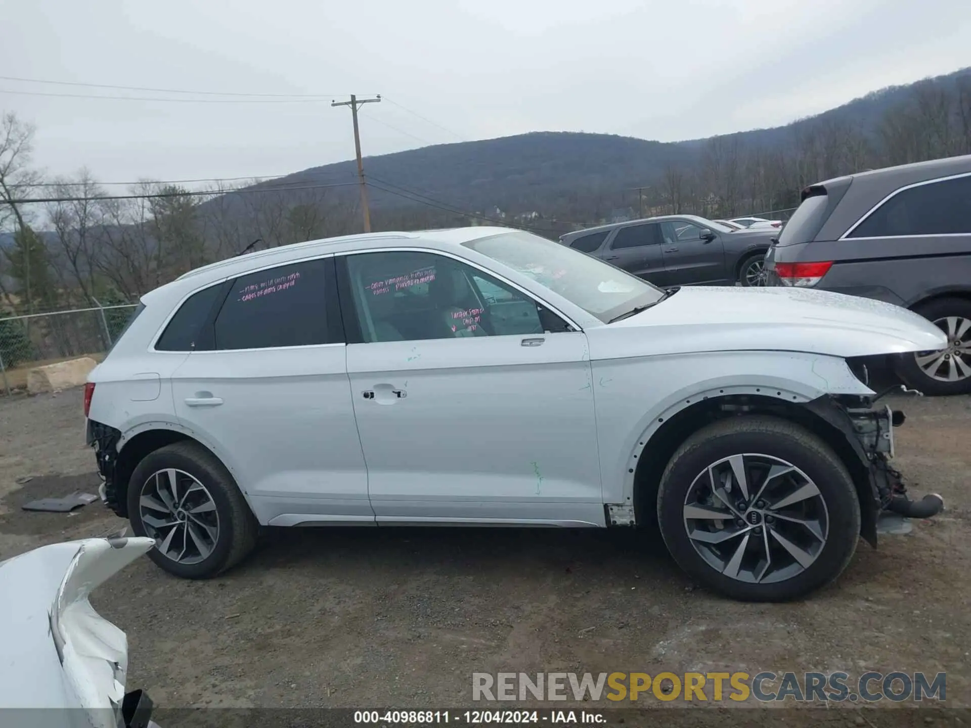 14 fotografías del automóvil dañado WA1BAAFY0M2127103 AUDI Q5 2021