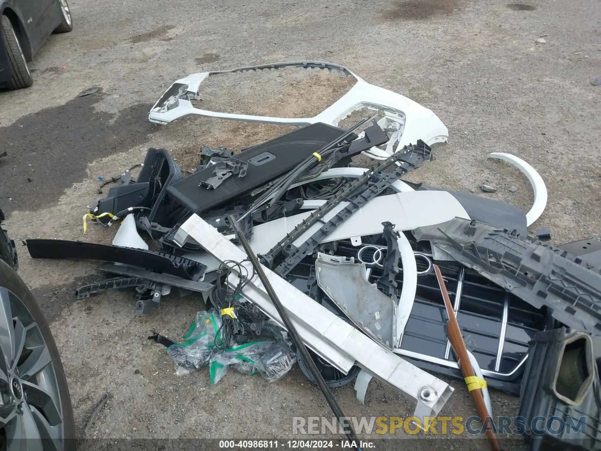 18 fotografías del automóvil dañado WA1BAAFY0M2127103 AUDI Q5 2021